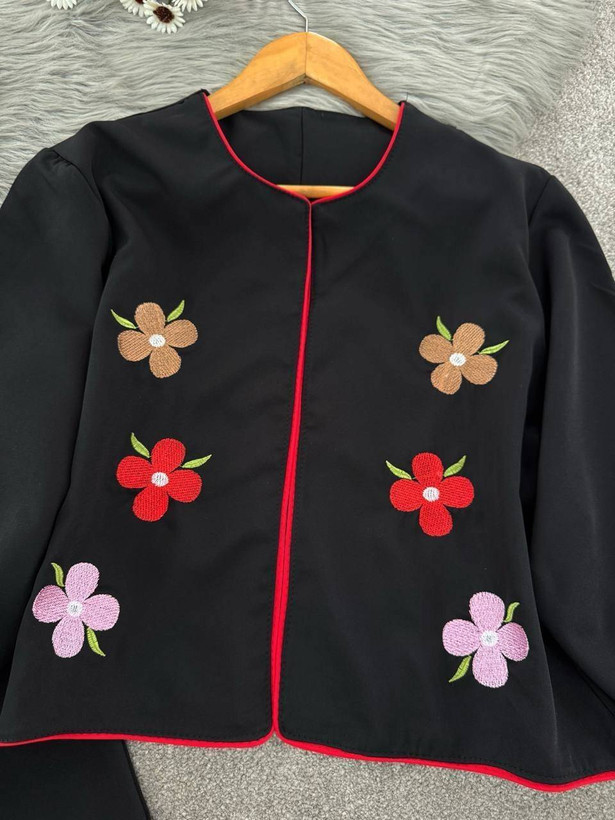 کت و سارافون گلدوزی نیایش